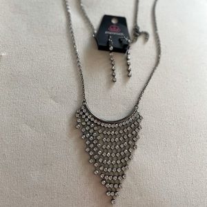 Paparazzi Necklace Set 🎄Sale